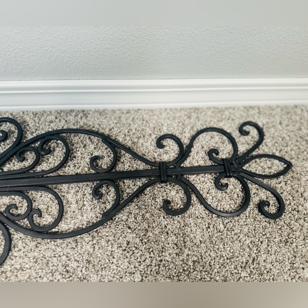 Beautiful Wrought Iron Metal Wall Decor Shabby Chic Home Drapery Crown LARGE - Picture 6 of 6
